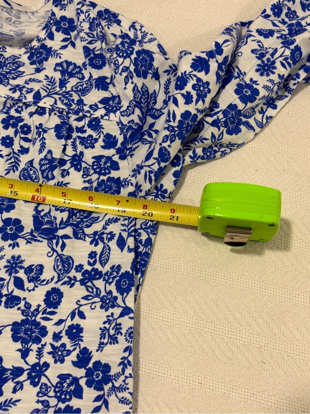 🔵Lands' End White Blouse with Royal Blue Floral Print - Picture 4 of 9